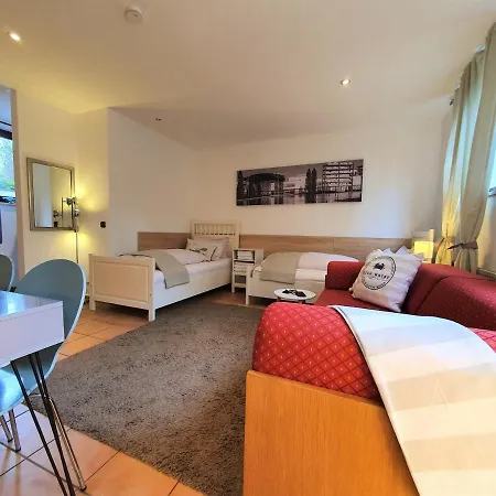 Garden Guests House *