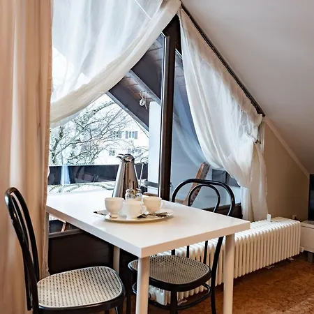 Garden Guests House *